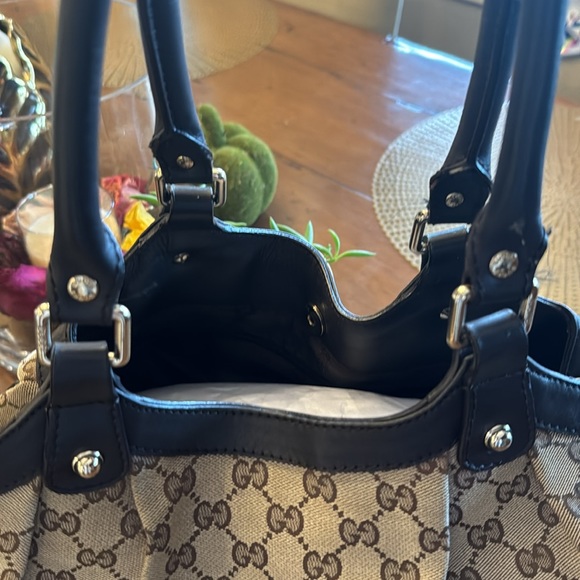 Gucci Handbag - Picture 3 of 10